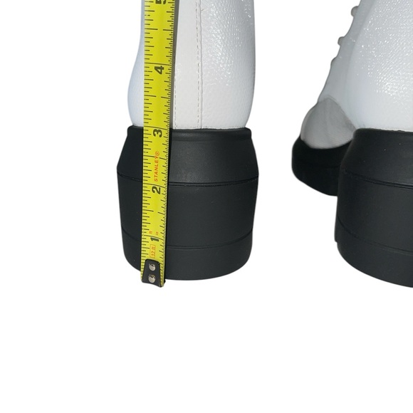 Stuart Weitzman Nisha White Lace-Up Boots Size 8.5 C NIB - Picture 7 of 17